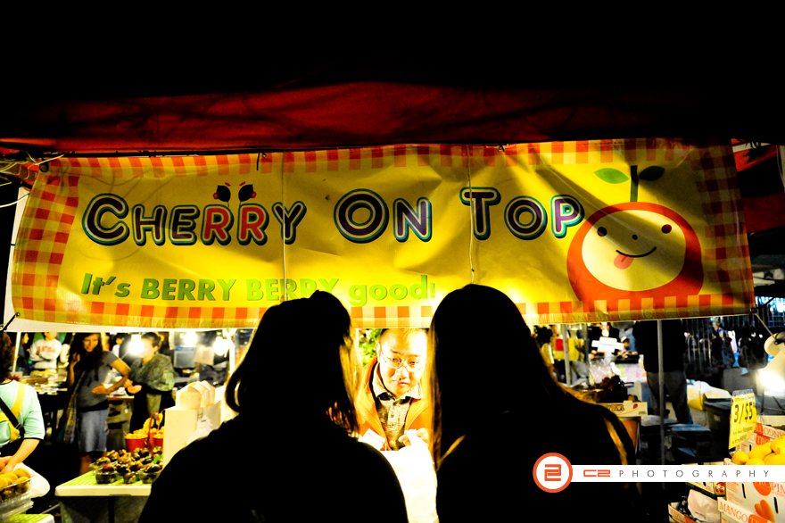 Cindy and Daovy checking on the vendors